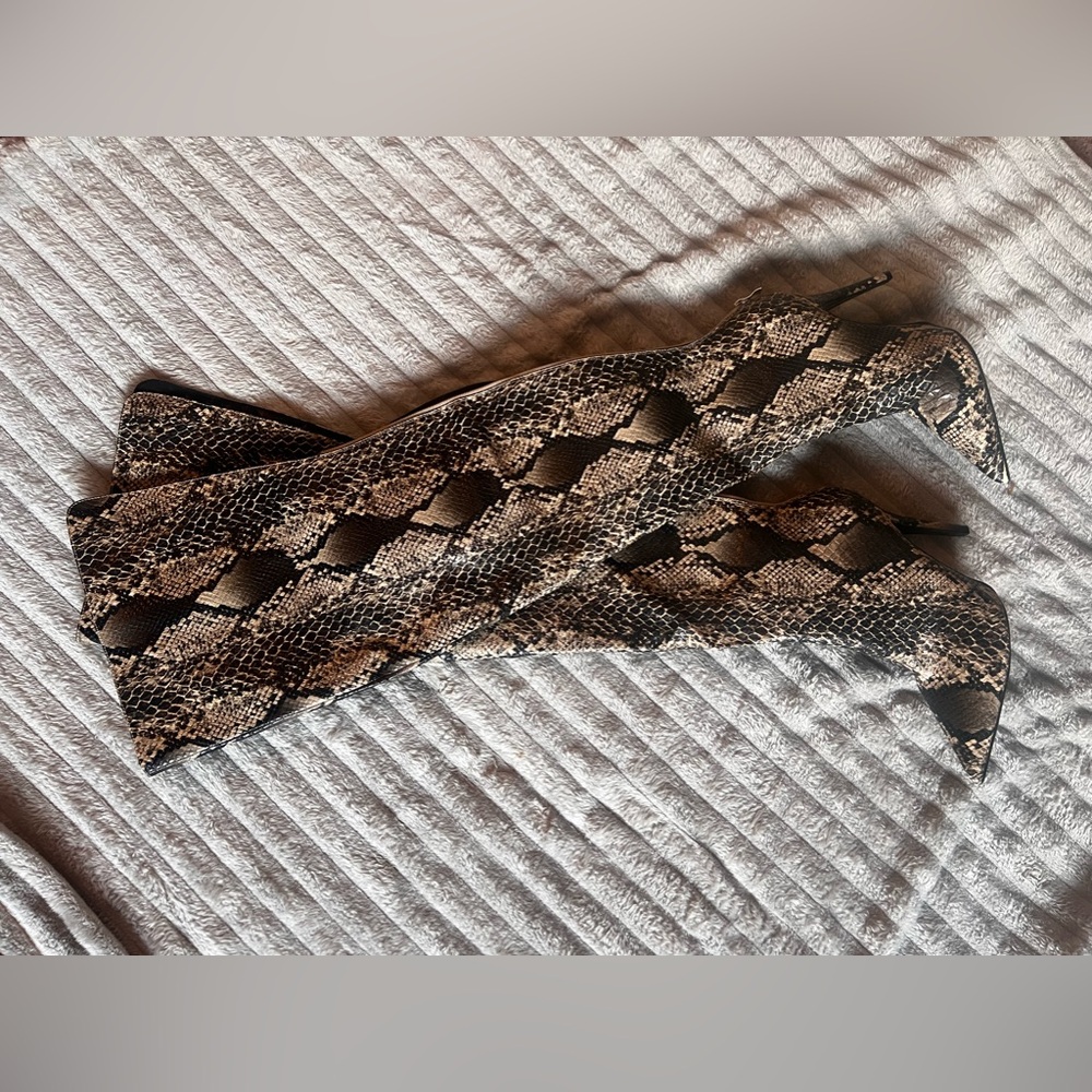 Brand New Snake skin Thigh High boots!!